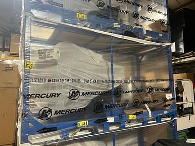 BOATZON | Mercury Racing 300R 2025