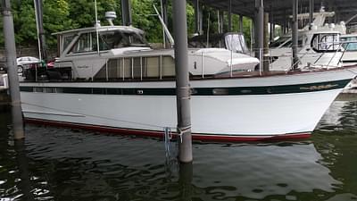 BOATZON | 1969 Chris Craft Constellation FDMY