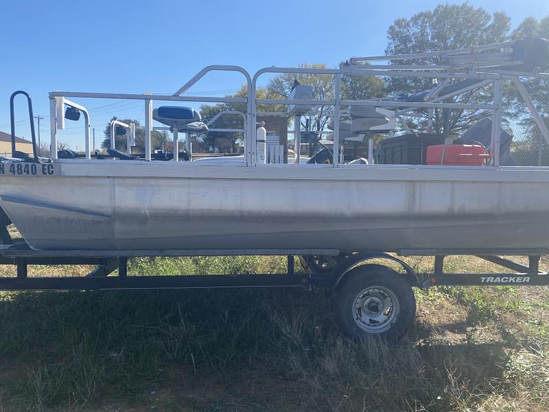 Used 1994 Tracker Boats POONTOON for sale in lawrenceburg, Tennessee