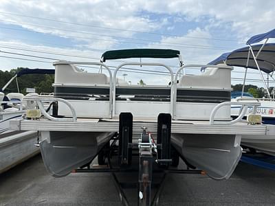 BOATZON | 1995 Fisher Boats Freedom 200DLX w2006 Mercury 40hp Engine and TN Trailer Included