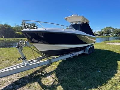 BOATZON | 1999 Intrepid 322 Cuddy