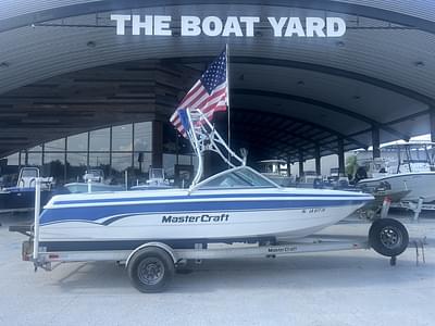 BOATZON | 1999 MasterCraft Pro Star 205