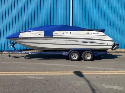 BOATZON | 2000 Larson 234 ESCAPE BOATZON | 2000 Larson 234 ESCAPE