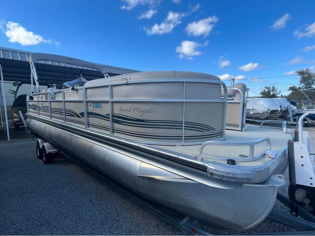 Used 2000 Premier Grand Majestic TriToon for sale in graford, Texas