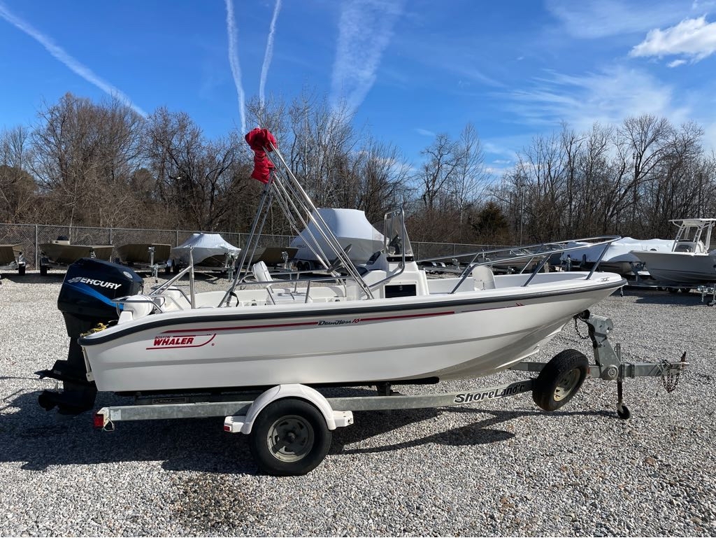 Used 2001 Boston Whaler Dauntless 16 for sale in north east, Maryland