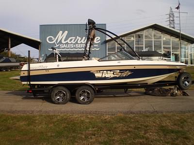 BOATZON | 2001 Malibu Boats VLX