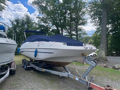 BOATZON | 2001 Monterey 240 Explorer