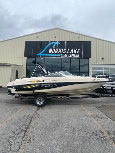 BOATZON | 2001 Rinker Captiva 212