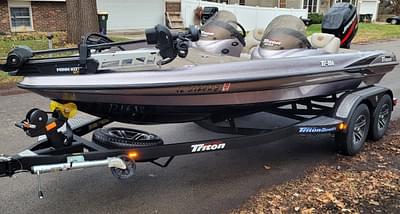 BOATZON | 2002 Triton tr186dc