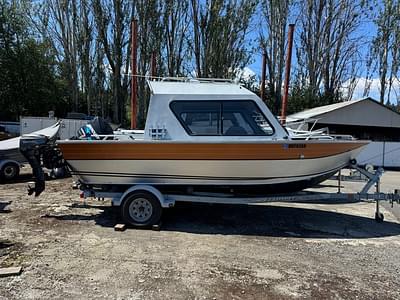 BOATZON | 2003 Hewes Craft 20 SEA RUNNER