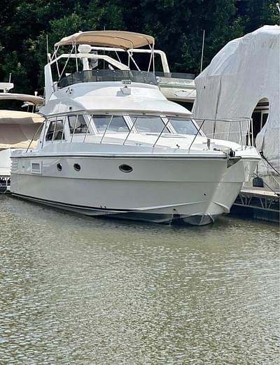 BOATZON | 2003 Jefferson 4300 International