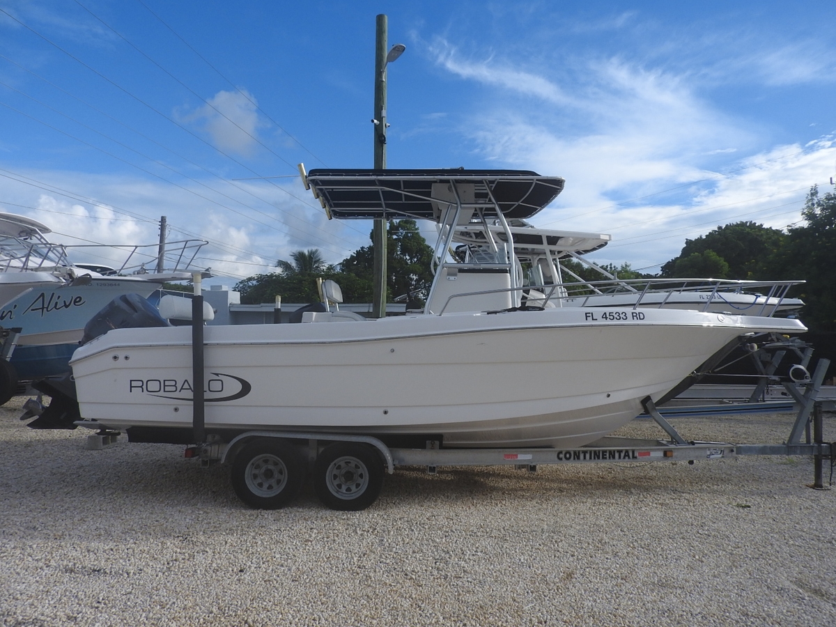 2003 Robalo Robalo R230 2003 - Sold Boat