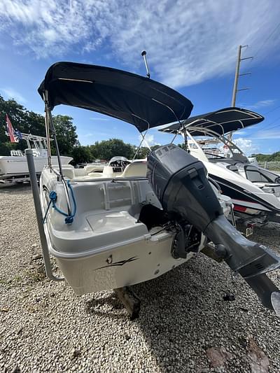 BOATZON | 2004 Hurricane SunDeck