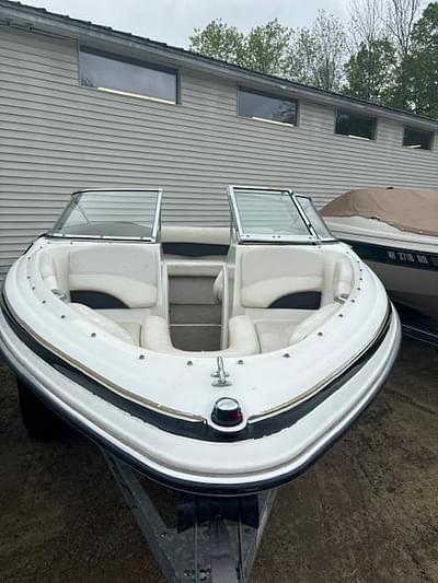 BOATZON | 2004 Larson 180 SEI