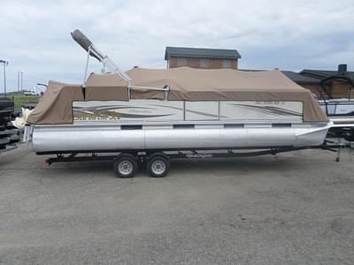 BOATZON | 2004 Manitou Oasis 24