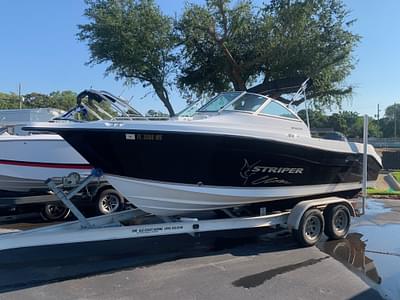 BOATZON | 2004 Striper Seaswirl 210