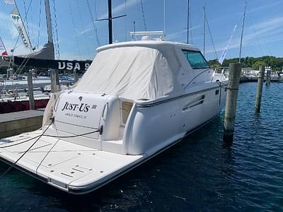 BOATZON | 2004 Tiara 4400 Sovran