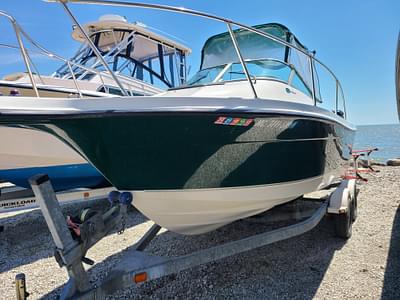 BOATZON | 2005 Bayliner 2002 Walkaround