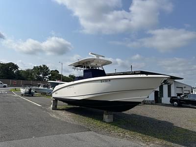 BOATZON | 2005 Boston Whaler 320 Outrage