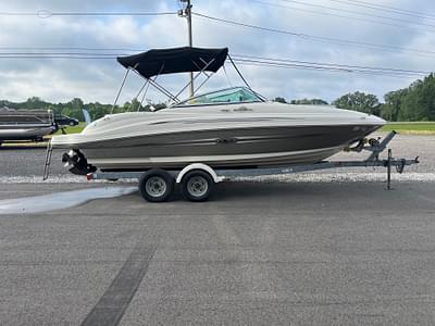 BOATZON | 2007 Sea Ray 220 Sundeck