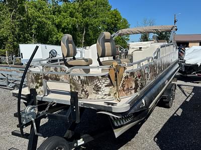 BOATZON | 2008 Avalon Avalon 2225 Fish 22 fishing 2019 Evinrude 115  2020 trailer