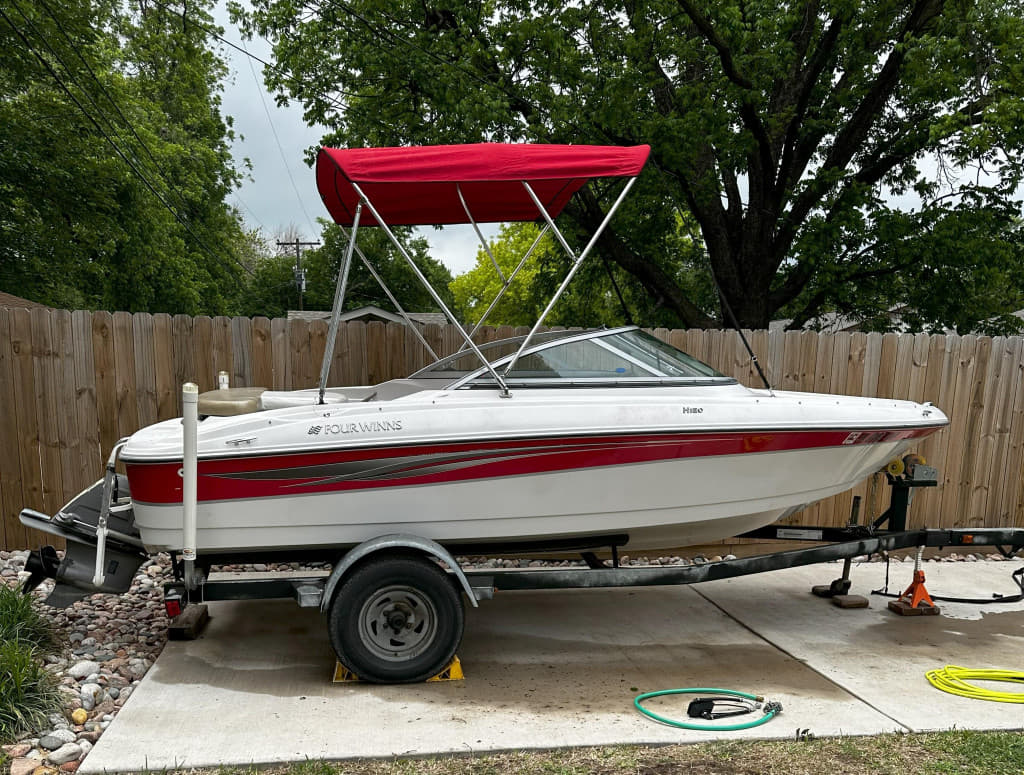 FOUR WINNS BOATS 180 HORIZON WTRAILER 2008