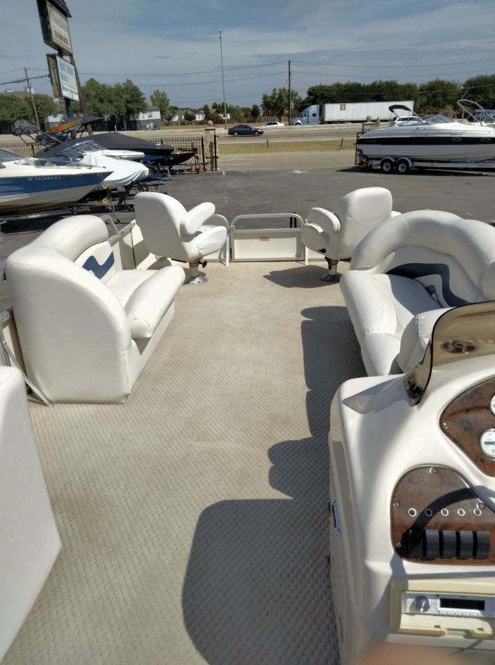 Used 2008 Manitou Oasis Pontoon for sale in garland, Texas