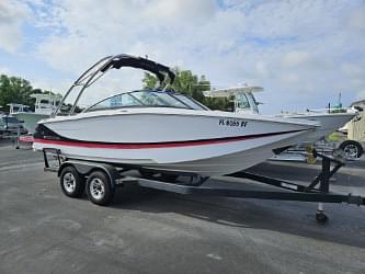 BOATZON | 2009 Four Winns SL222