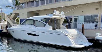 BOATZON | 2009 Tiara 5800 Sovran