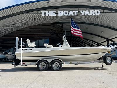 BOATZON | 2009 Triton Boats 220 LTS