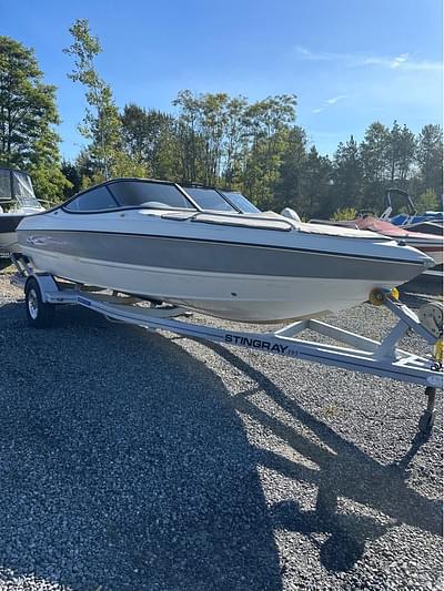 BOATZON | 2010 Stingray Boats 195LX