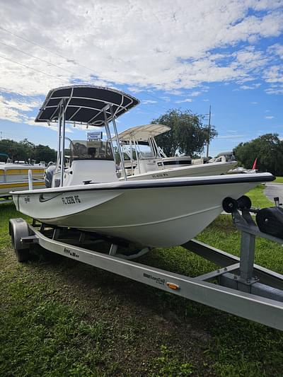 BOATZON | 2011 Blue Wave 2200 Pure Bay