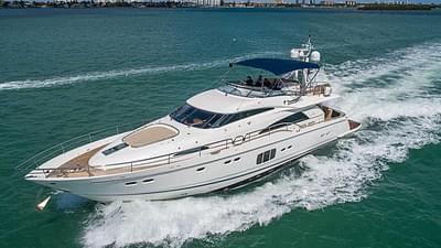 BOATZON | 2012 Fairline Squadron 78 Custom BOATZON | 2012 Fairline Squadron 78 Custom