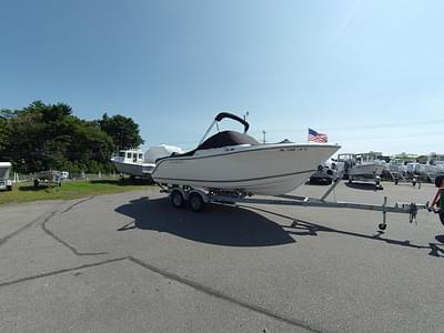 BOATZON | 2013 Cobia Boats 220 Dual Console