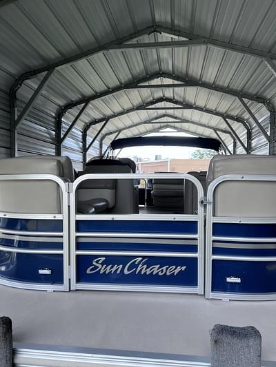 BOATZON | 2015 Pontoon Sun Chase smoke - craft   23’29’