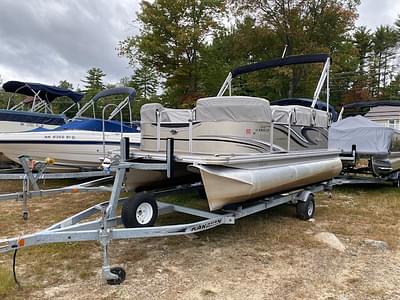 BOATZON | 2017 Qwest Pontoons 816 Cruise Luxury Series