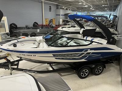 BOATZON | 2017 Regal 2000 ESX