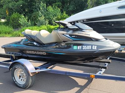 BOATZON | 2017 SeaDoo GTX Limited 300 BOATZON | 2017 SeaDoo GTX Limited 300