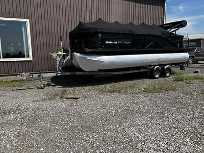 BOATZON | 2019 Godfrey 235 premium