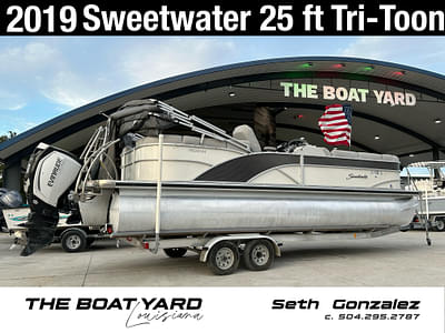 BOATZON | 2019 Godfrey Sweetwater 2486 MT