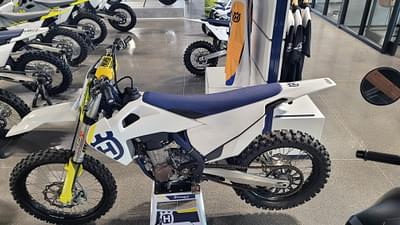 BOATZON | 2019 Husqvarna Motorcycles FC 450