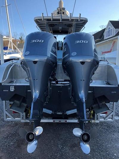 BOATZON | 2019 Yamaha 300 HP  4-Stroke Outboard Motor Engine