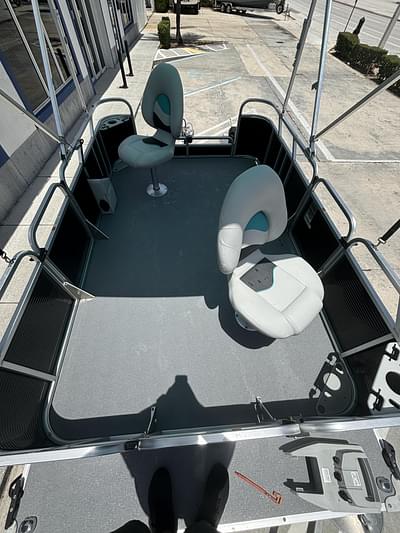 BOATZON | 2020 Qwest Pontoons 7515