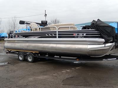 BOATZON | 2020 Sun Tracker Fishin Barge 24 XP3