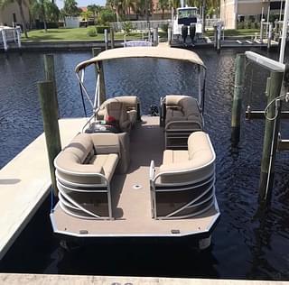 BOATZON | 2020 Sun Tracker Party Barge DLX 22