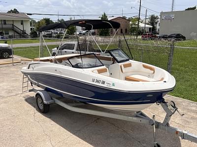 BOATZON | 2021 Bayliner VR5 Bowrider