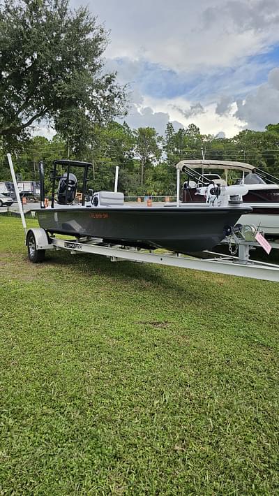 BOATZON | 2021 Bonefish Bohemian 17