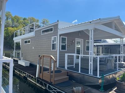 BOATZON | 2021 Harbor Cottage