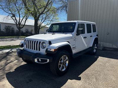 BOATZON | 2021 Jeep Wrangler Sahara