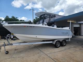 BOATZON | 2021 Robalo R230